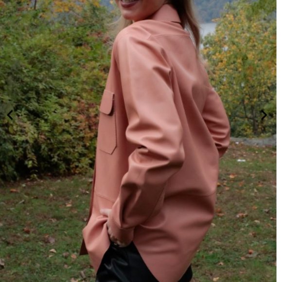 Pink Leather Overshirt,  100% lamb leather, oversized fit, button from closure, - Picture 4 of 4